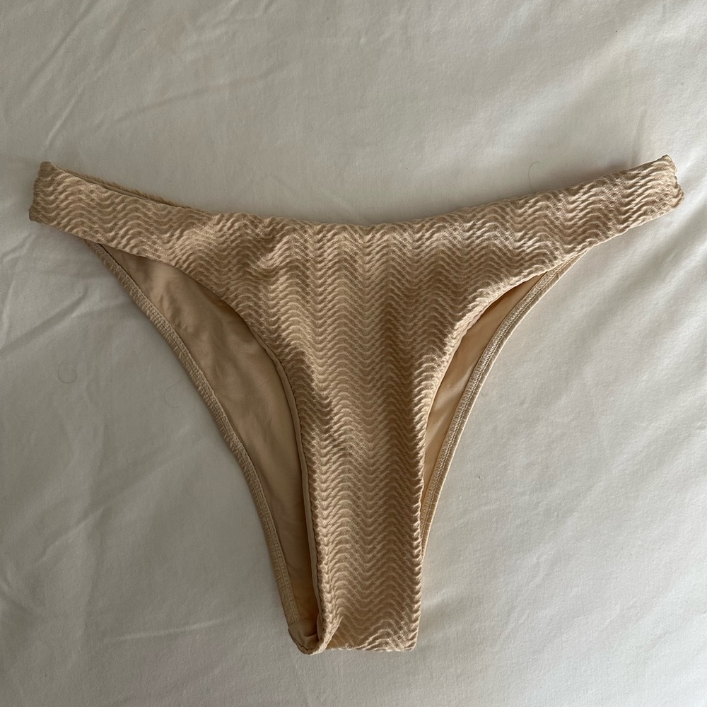 Monday Swimwear Vanilla Chevron Tamarama Bottom Size Large